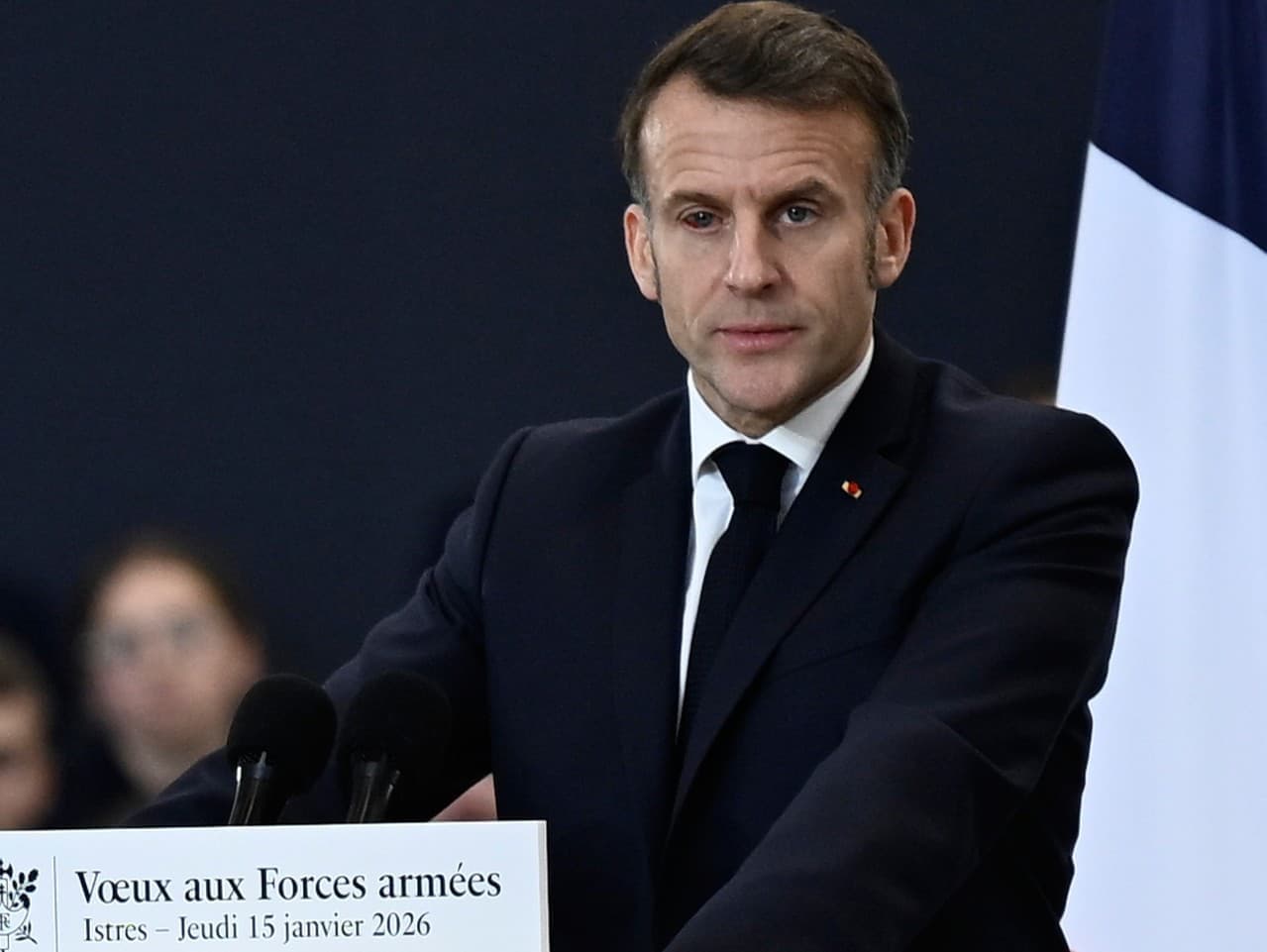 EÚ reaguje na Trumpove clá: Macron hrozí odvetou