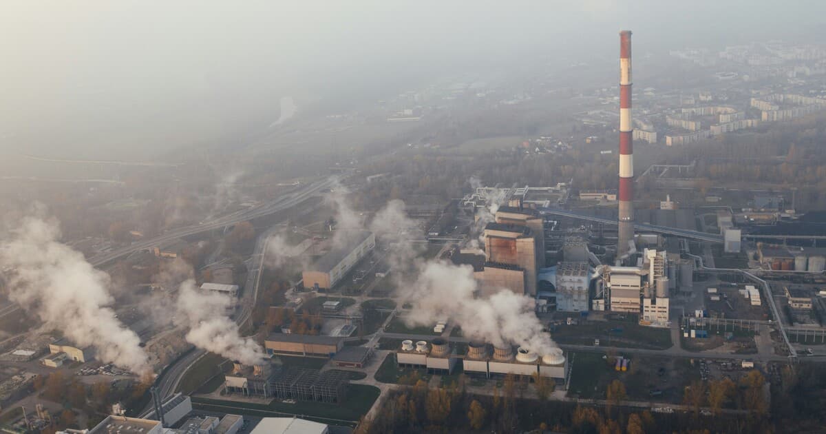Slovensko čelí smogovej situácii po mrazoch a bezvetrí