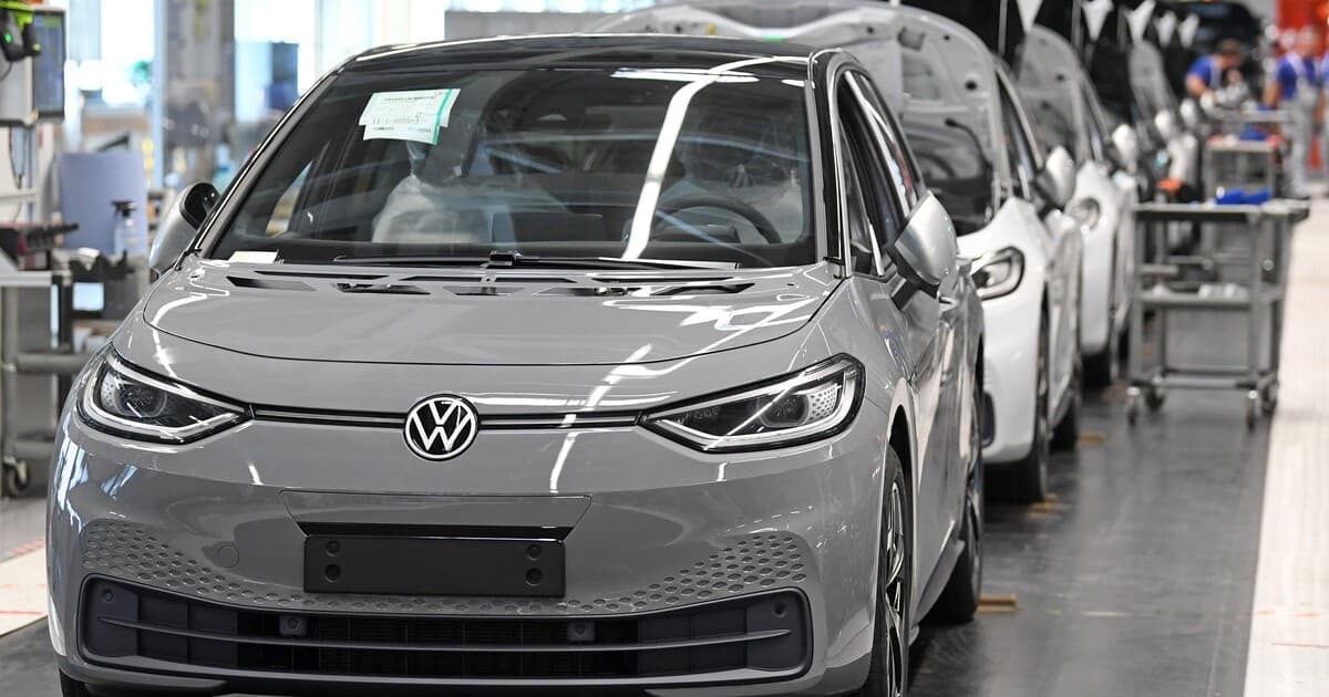Volkswagen pozastavuje výrobu na Slovensku do januára 2026
