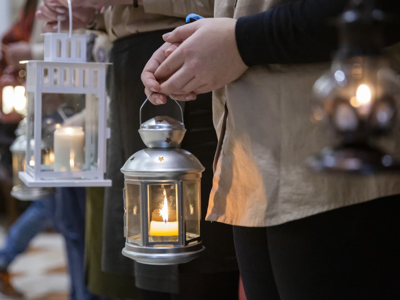 Prezident Pellegrini prevezme betlehemské svetlo od skautov