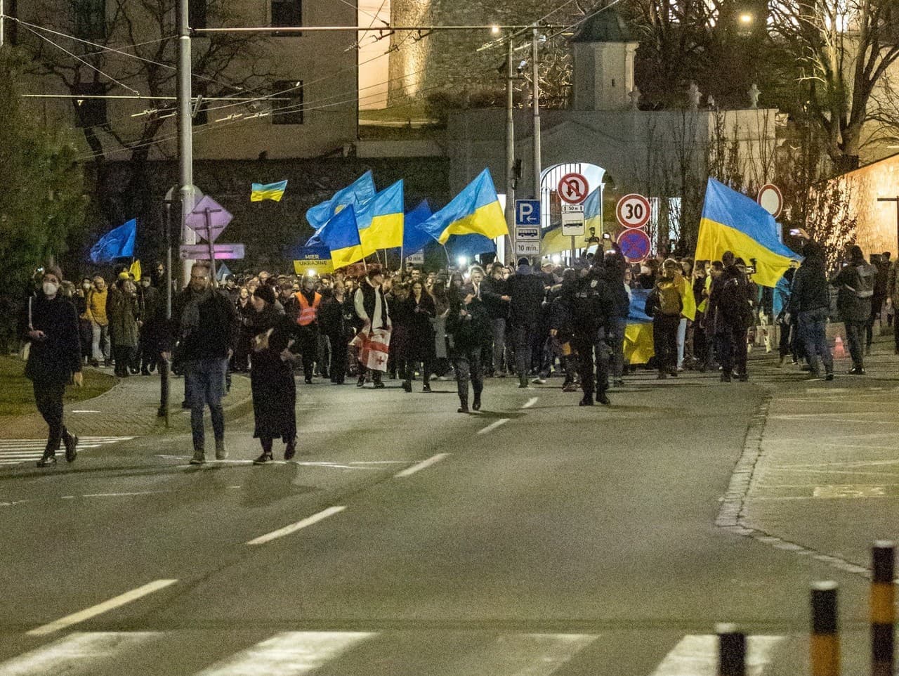 V Bratislave sa chystá zhromaždenie, očakávajú sa dopravné obmedzenia