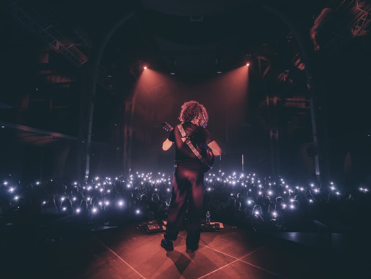 Dávid Bílek posúva Gitarovú Show na novú úroveň s živou kapelou