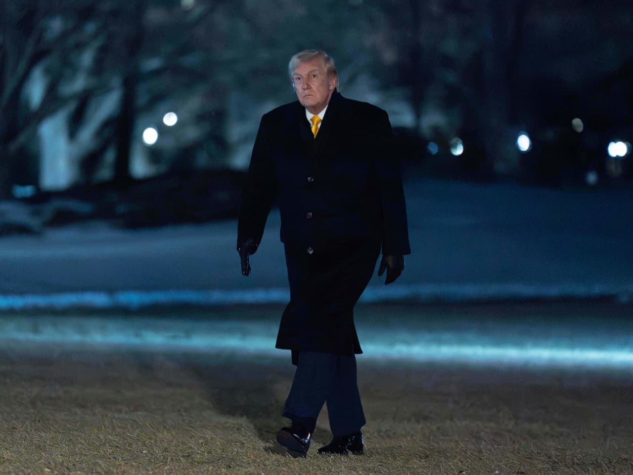 Trump nariadil Pentagónu nakupovať elektrinu z uhlia