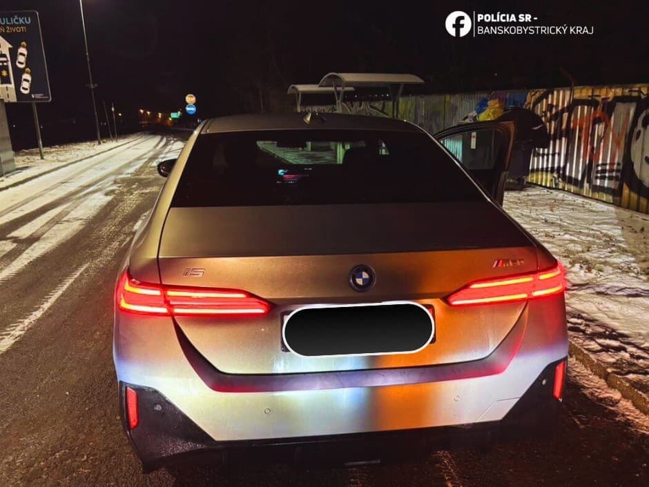 Polícia zastavila vodiča pod vplyvom drog s dieťaťom v aute