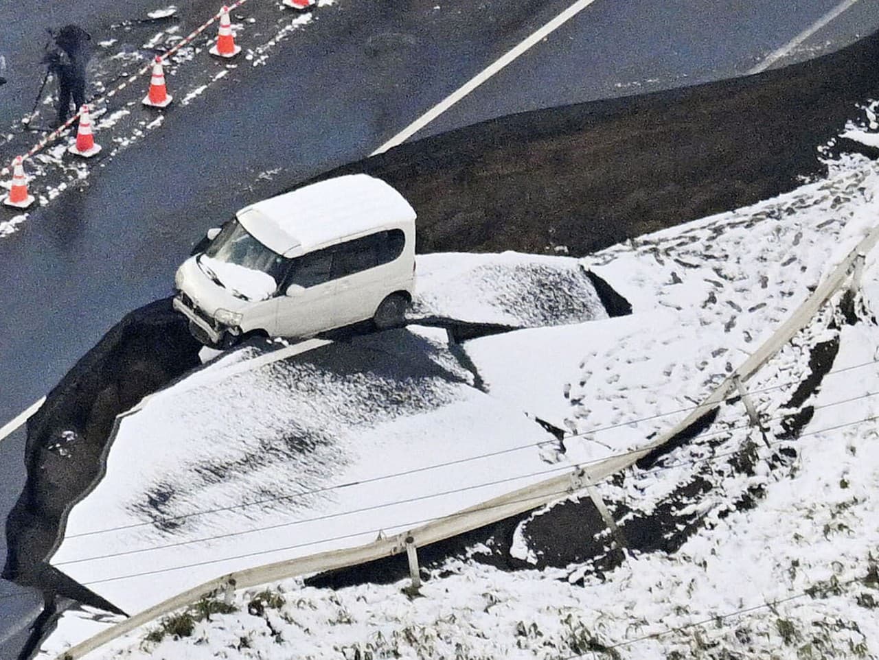 Japonsko zasiahlo silné zemetrasenie, najmenej 30 zranených