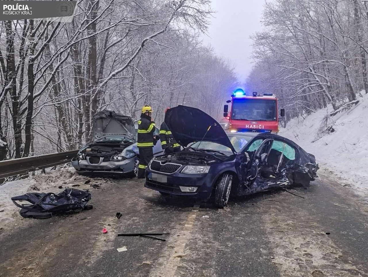 Vážna nehoda na východe Slovenska: Zranenia medzi účastníkmi