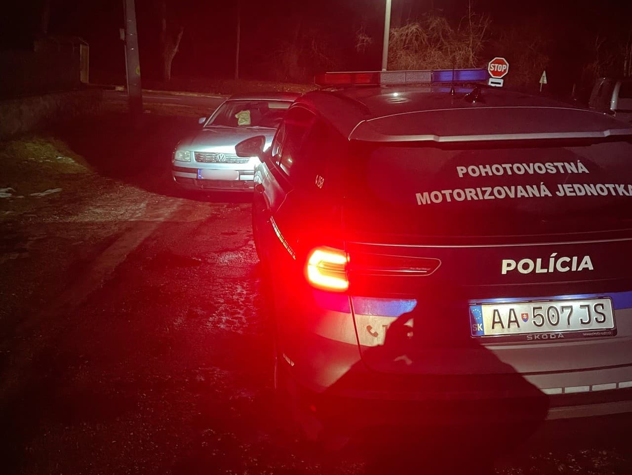 Alkohol za volantom: Vodiči skončili v policajnej cele počas oslavy