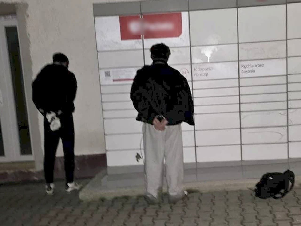 Polícia preveruje zákrok voči mladistvým v Soblahove