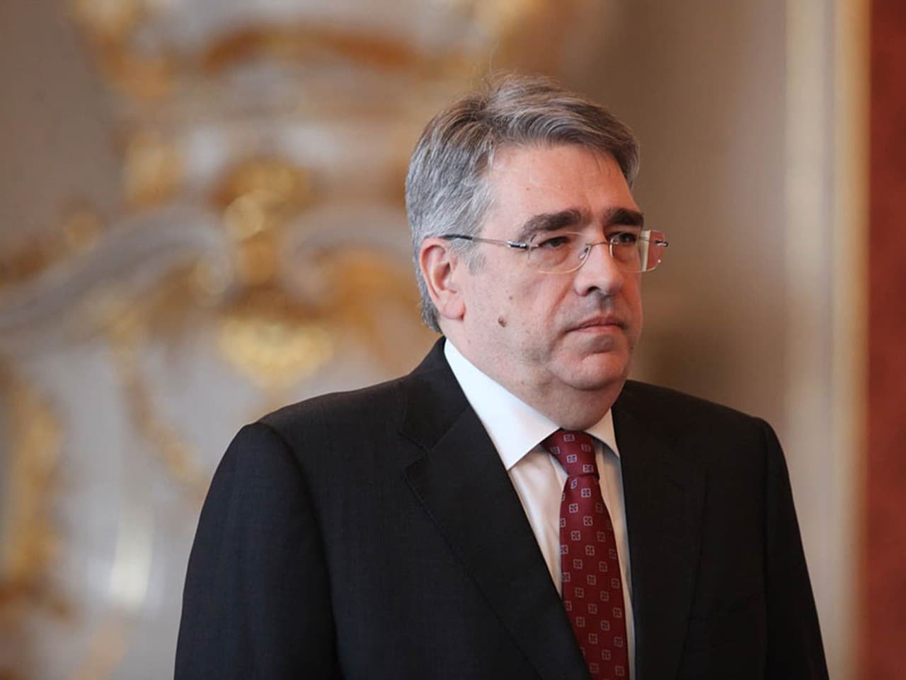 Putin odvolal veľvyslanca v Česku, novou posilou je Ponomarjovová