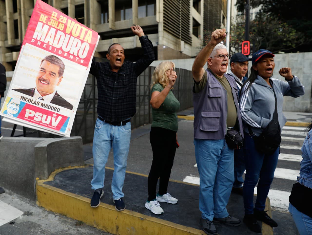 Zadržanie Madura: Reakcie vo Venezuele a medzi emigrantmi v USA