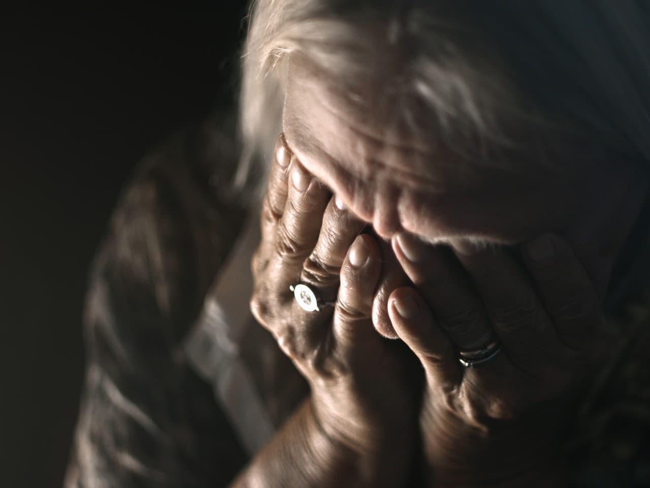 Podvodník v Bratislave vylákal od seniorky viac ako 23-tisíc eur