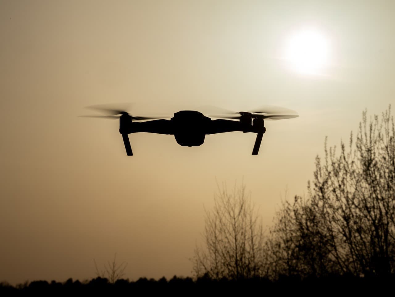 Moldavčan si pomýlil dron s hračkou, polícia zasahovala