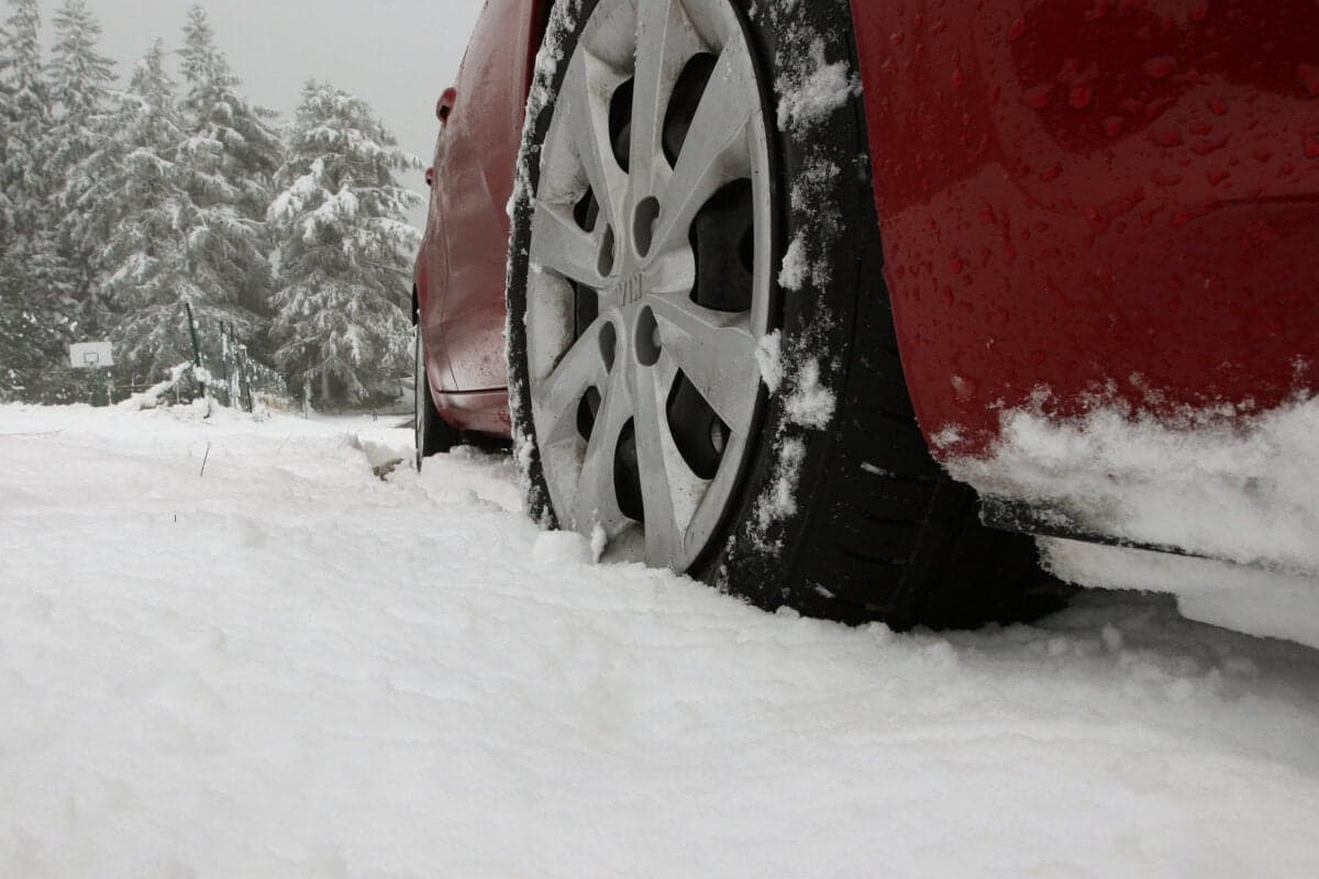 Dostatok zimných pneumatík môže ohroziť vašu bezpečnosť