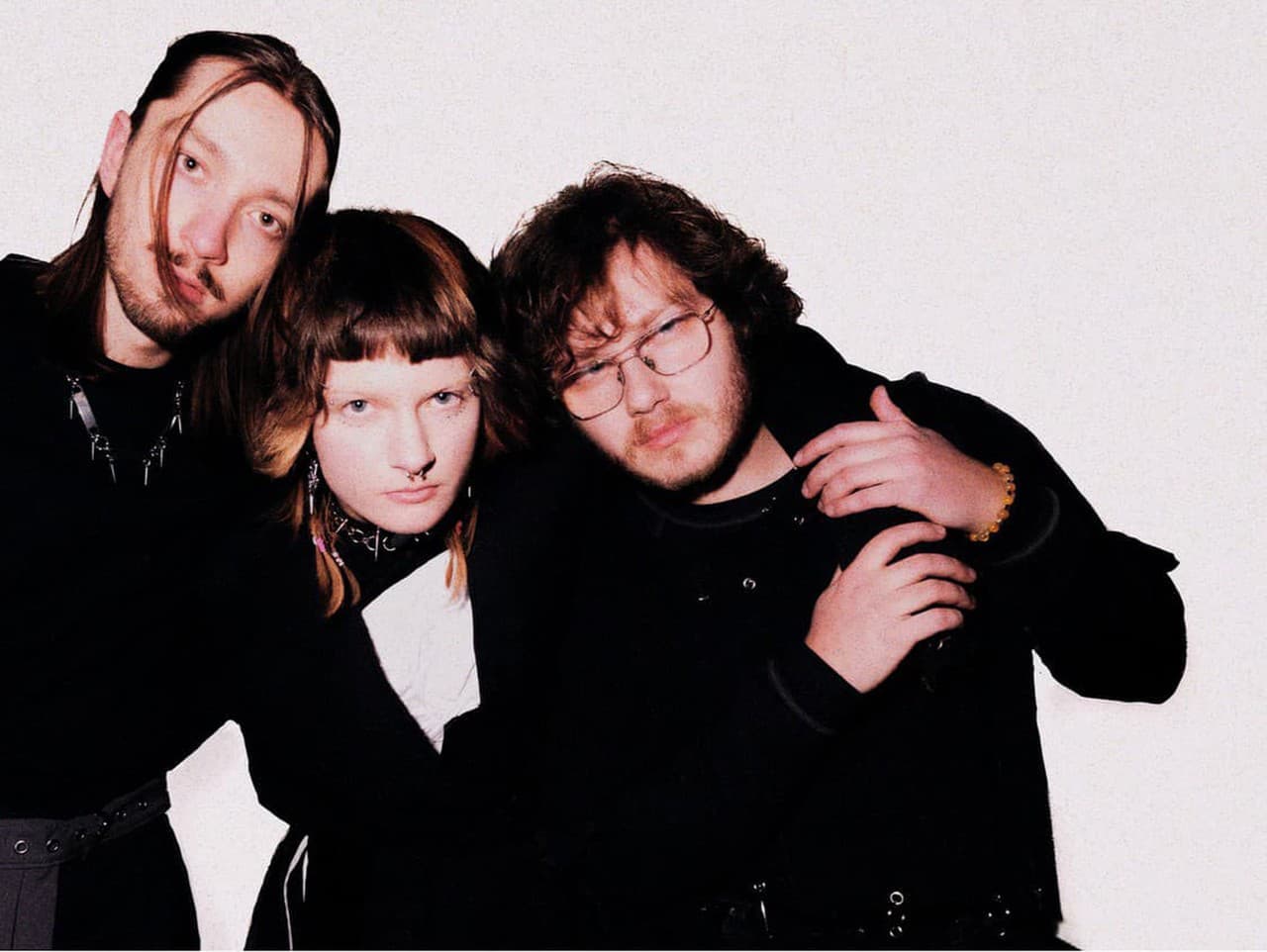 Meowlau debutuje s albumom Kvety a novým klipom Duša v koši