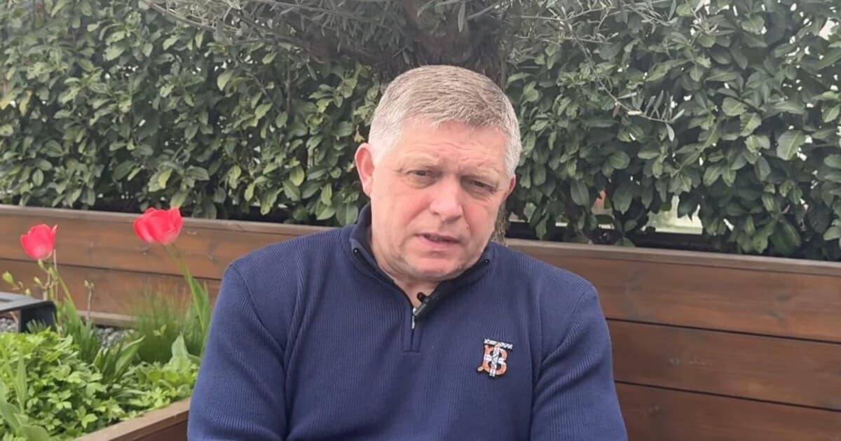 Fico ponúka právnu pomoc Šutajovi Eštokovi v spore s čurillovcami