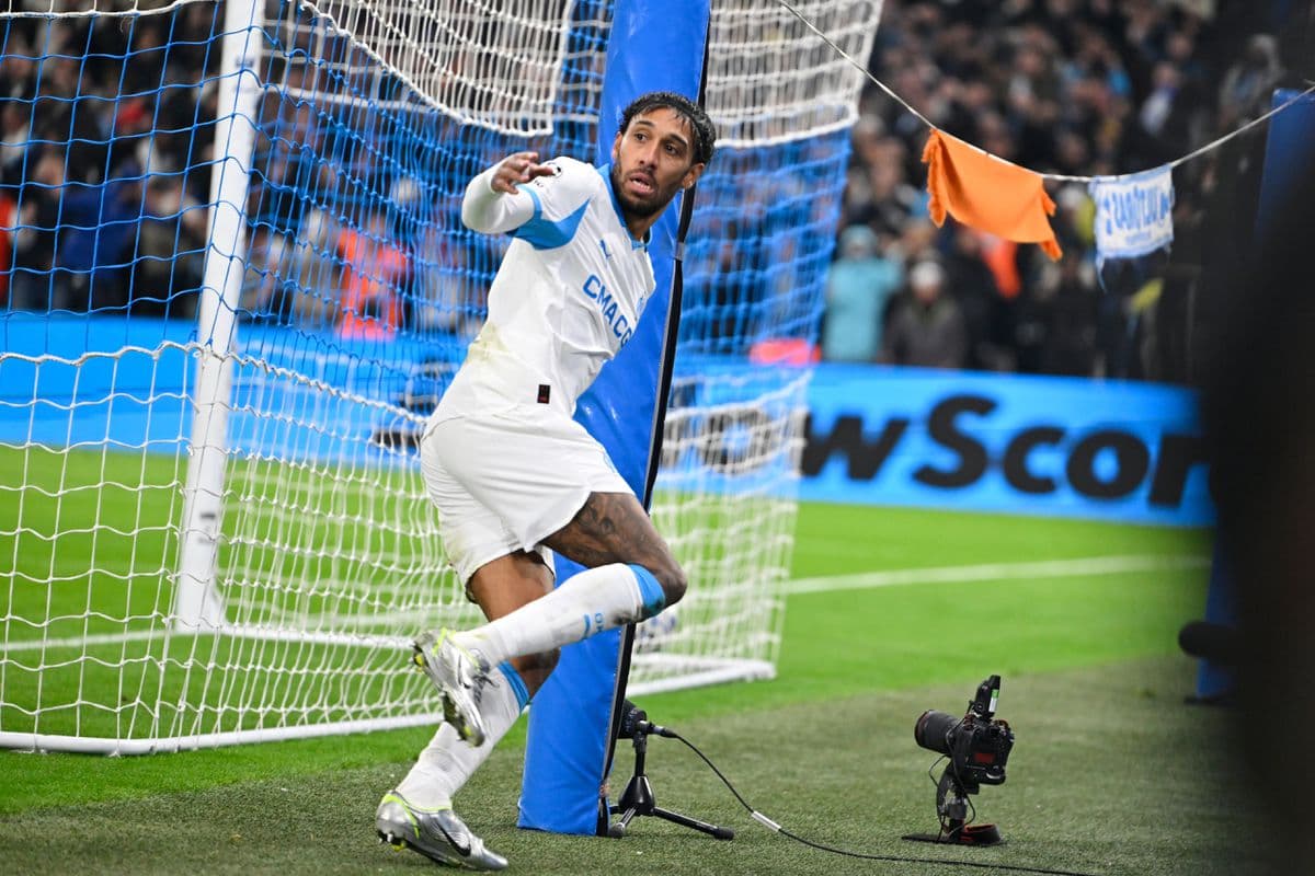 Marseille zdolalo Newcastle v dramatickom zápase Ligy majstrov