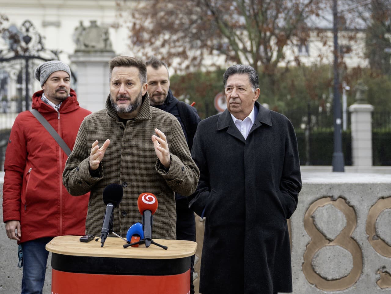 V Bratislave odhalia Pamätník novembra 1989 na 36. výročie revolúcie