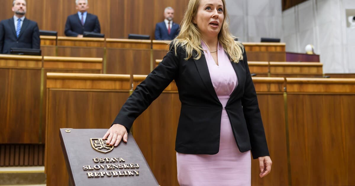 Študenti EUBA žiadajú prorektorku o zváženie zotrvania vo funkcii