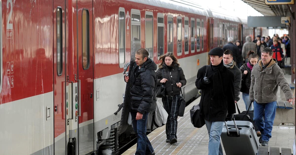 Zranení po zrážke vlakov čelí zníženému odškodnému o tisíce eur