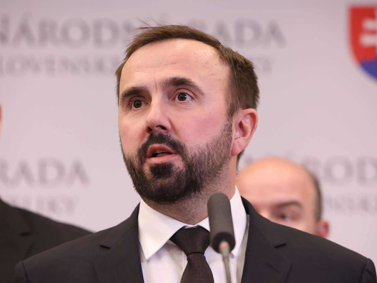 Vláda Fica zlyháva v boji s krízou dostupného bývania