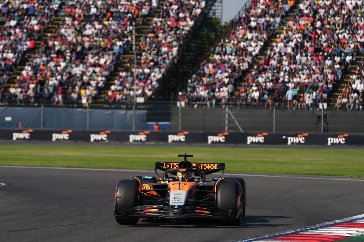 Hanebný čin: Vandali poškodili hrob legendy Formuly 1 Brucea McLarena