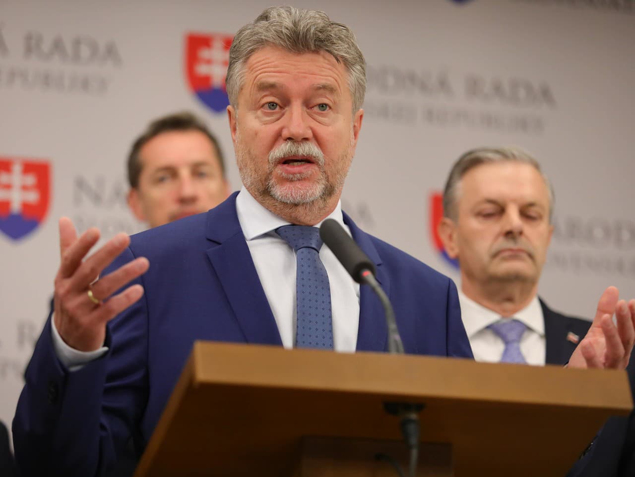 Rastúca nezamestnanosť a vysoké náklady na prácu na Slovensku