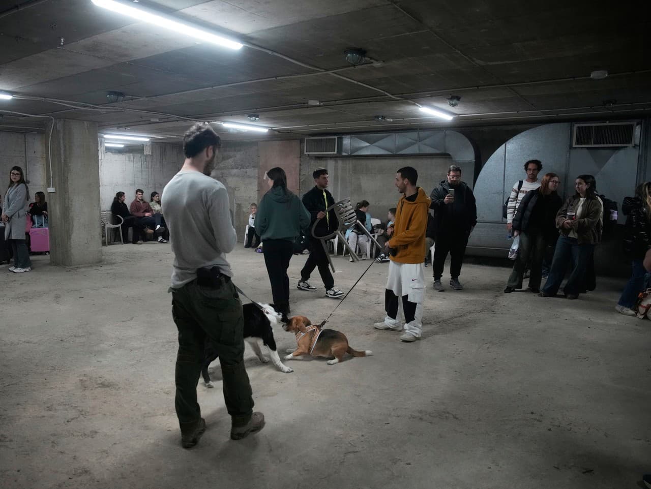 Útoky v Iráne si vyžiadali 201 životov, americké sily bez obetí