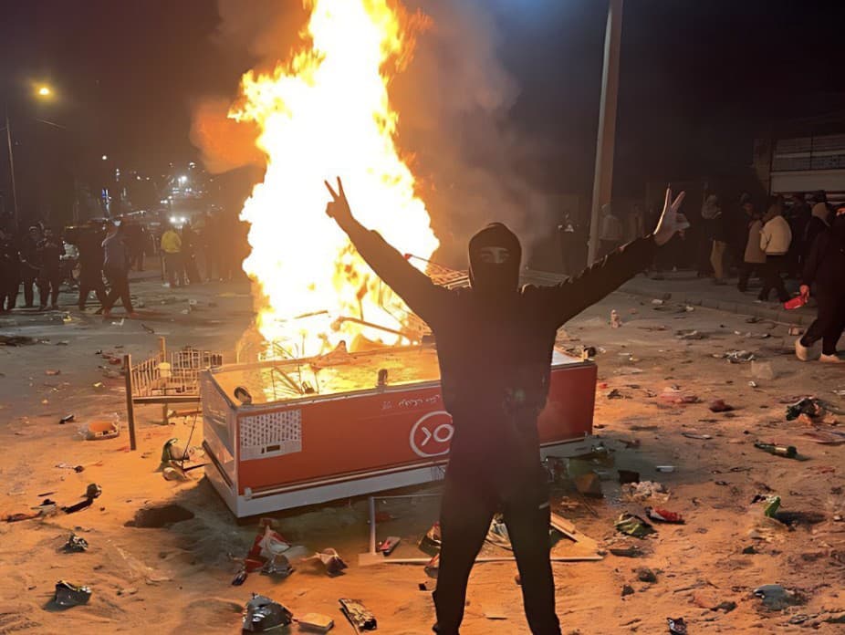 Austrália varuje občanov pred násilnými protestmi v Iráne