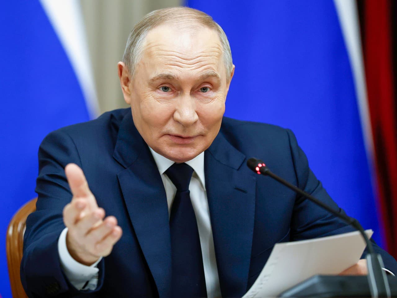 Putin prijal iránskeho predstaviteľa: Tajné signály z Kremľa?