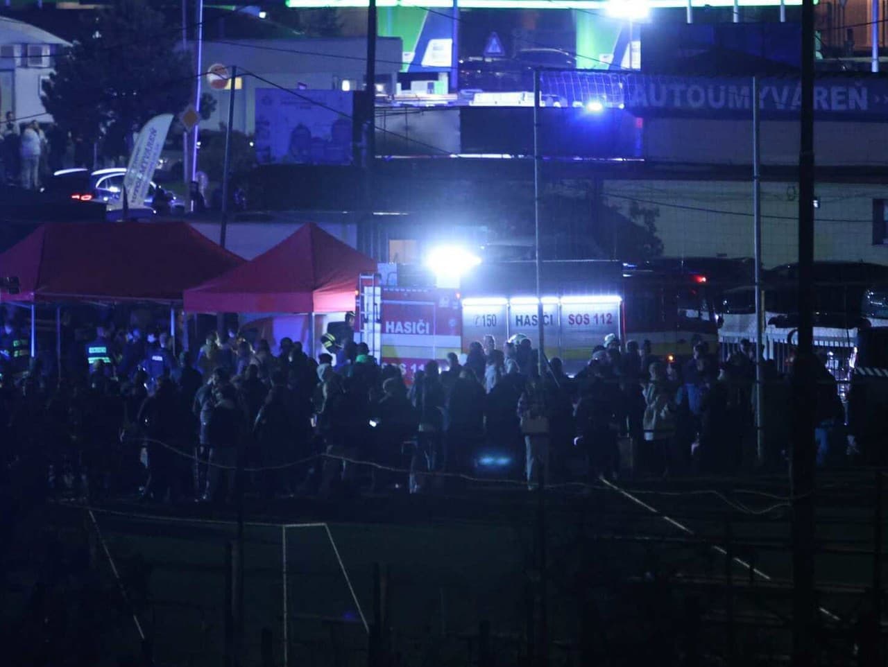 Nehoda vlakov pri Bratislave: Príčina pravdepodobne prechod na červenú