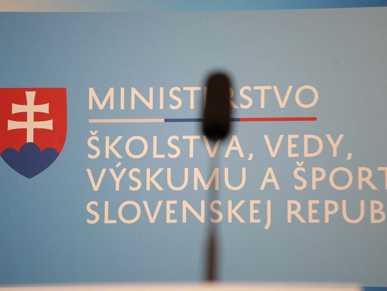 Učitelia sa môžu tešiť: Platy porastú a prídu kompenzačné príspevky