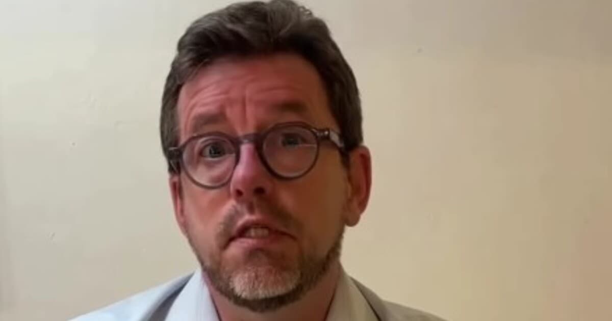 Poslanec KDH Martin Šmilňák prijme politickú zodpovednosť po nehodě