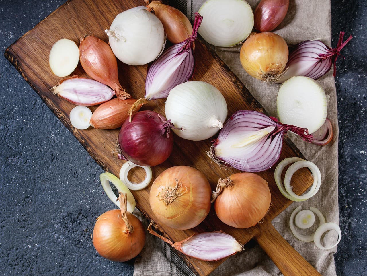 Žltá, červená alebo biela: Ktorú cibuľu si vybrať do kuchyne?