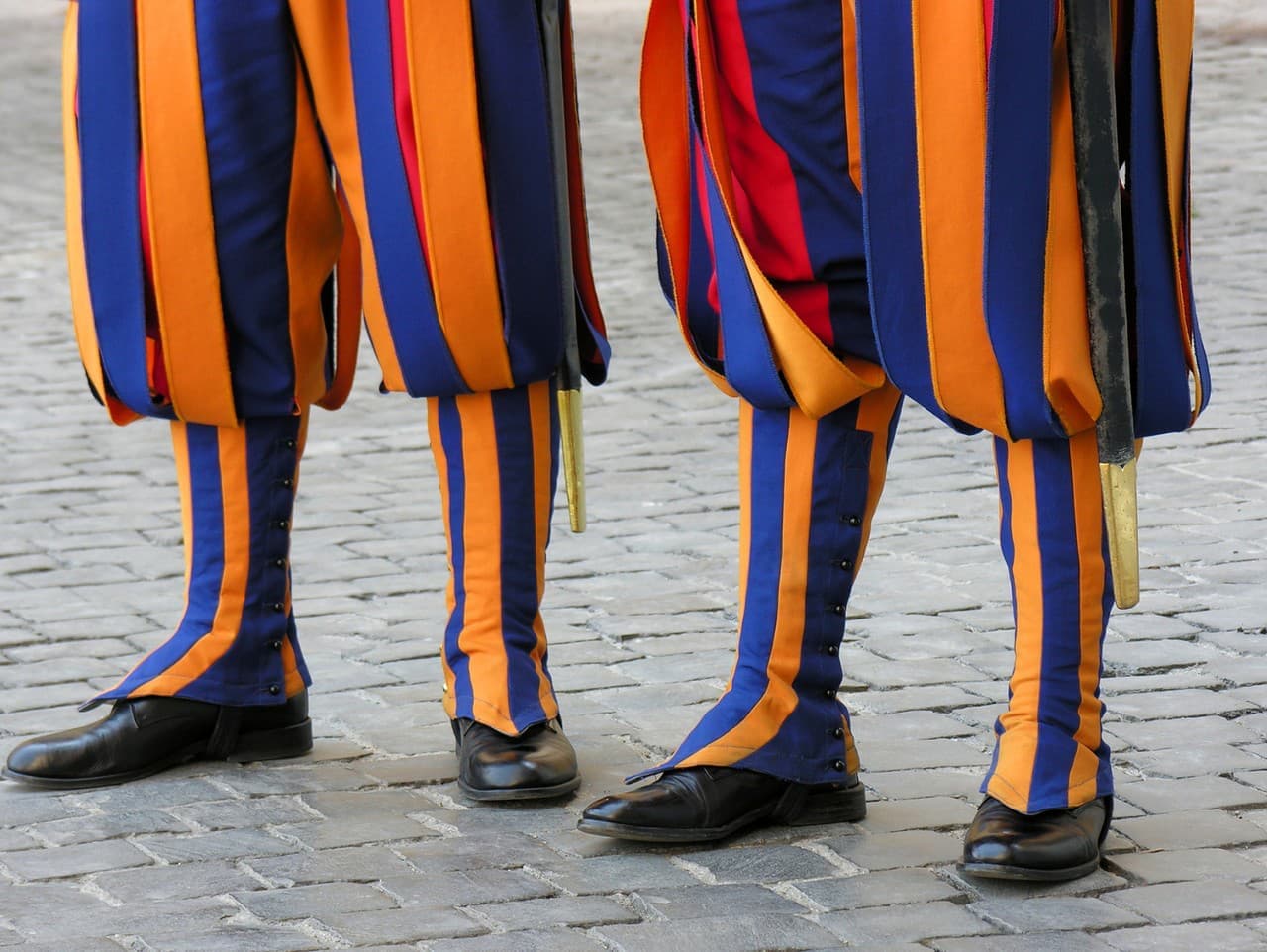 Švajčiarska garda vyšetruje antisemitizmus svojho člena