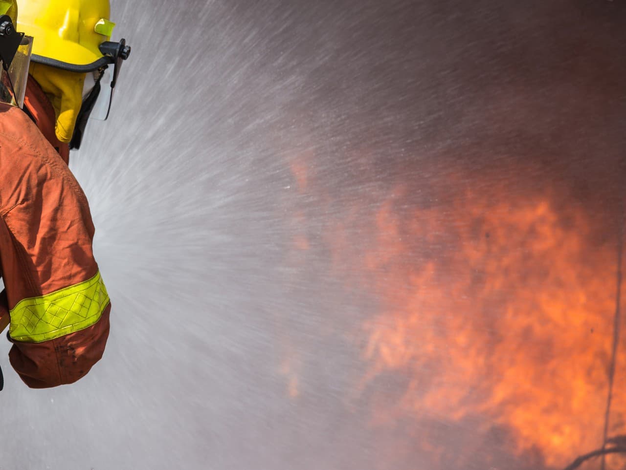 Požiar garáže v Žiari nad Hronom si vyžiadal zranenie
