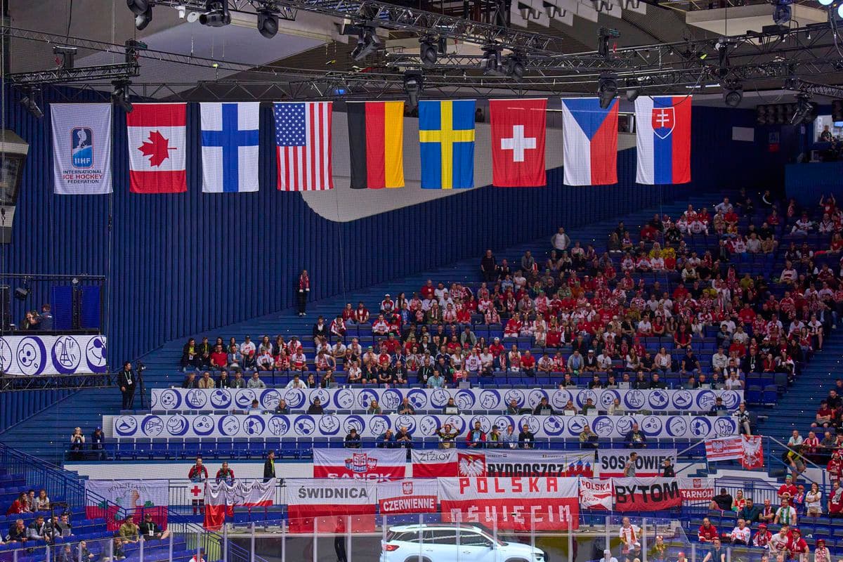 Zomrel bývalý hokejový tréner a člen Siene slávy IIHF Derek Holmes