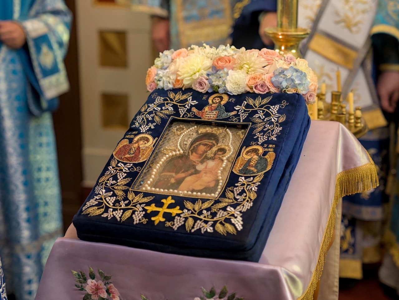 Zázrak v Honolulu: Ikona Ježiša produkuje myrhu