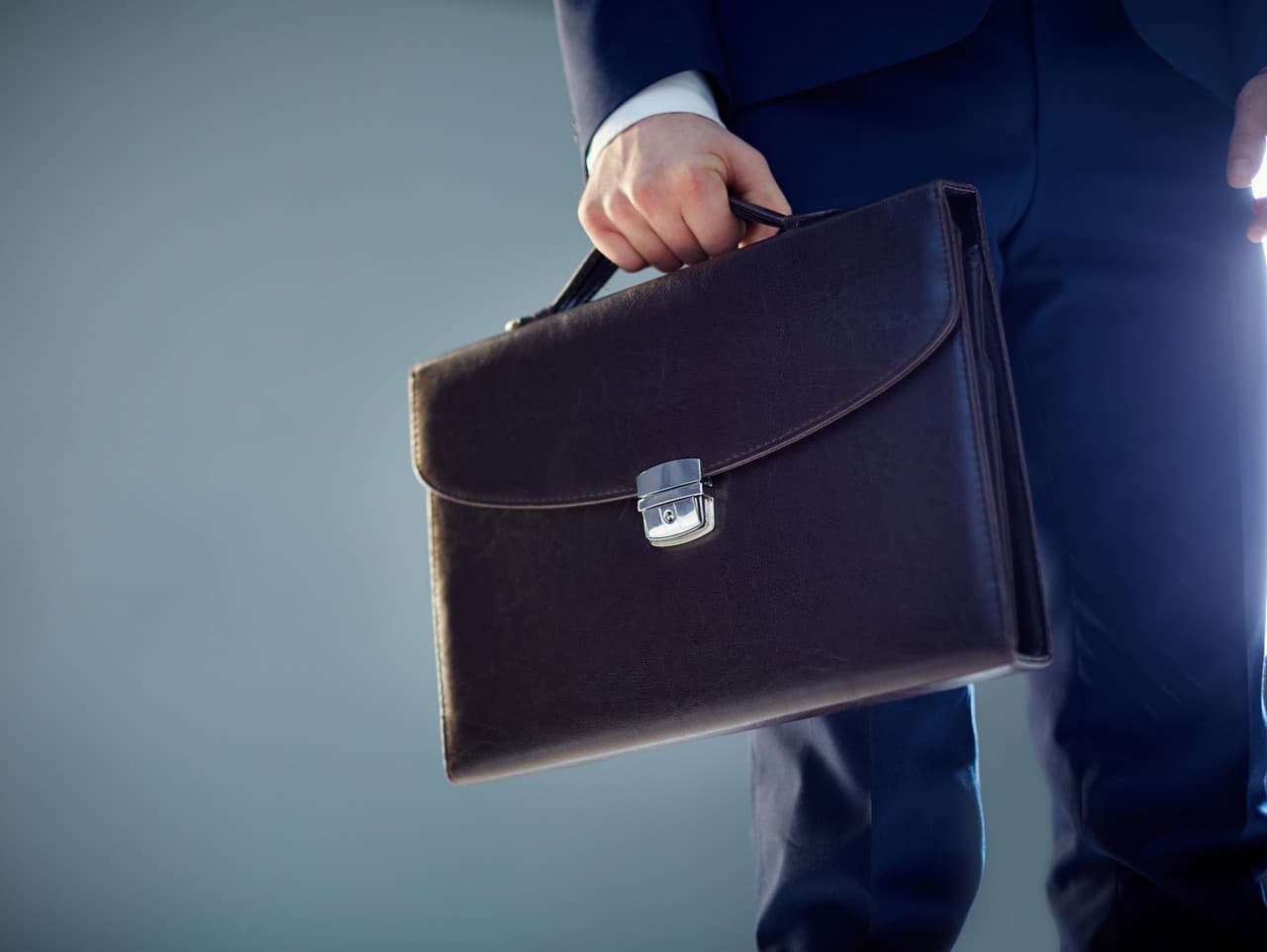 USA sťahujú zamestnancov zo Saudskej Arábie a Ománu