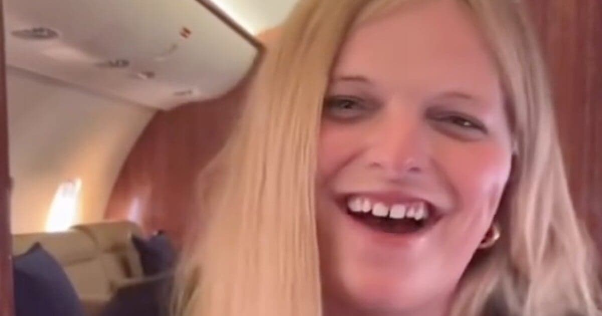 Gwen McMullen a Robert Fico: Virálna podobnosť, ktorá pobavila Slovensko