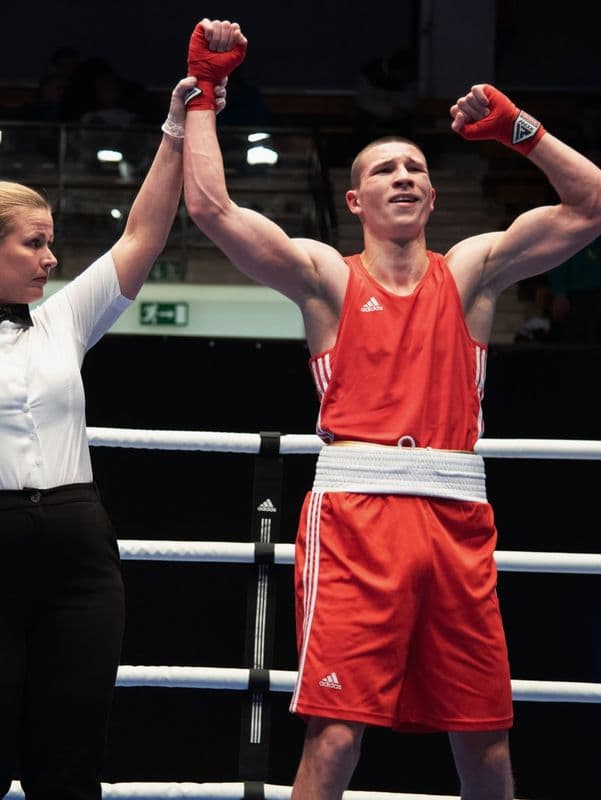 Juraj Bóna postúpil do osemfinále ME v boxe do 23 rokov