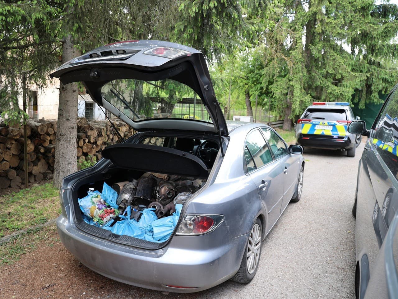 Maďarského občana obvinili z nelegálneho dovozu katalyzátorov