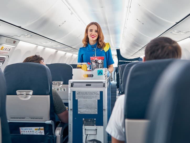 Varovanie bývalej letušky: Čomu sa vyhnúť pri palubnom stravovaní