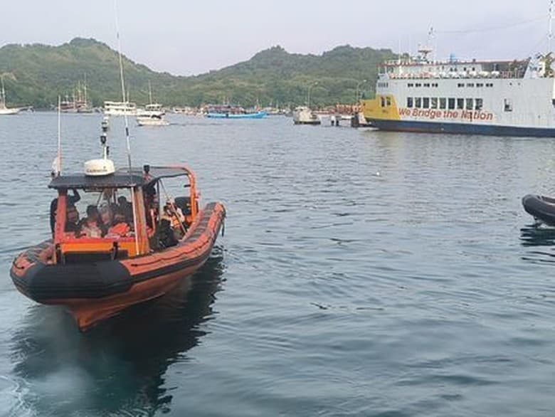 Tragédia pri ostrove Padar: Potopenie lode a nezvestní turisti