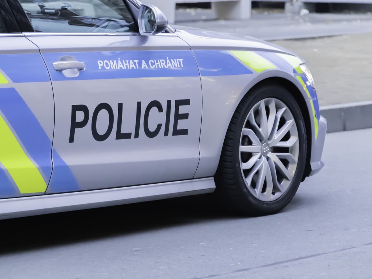 Tragédia na parkovisku: Vodič zrazil spolujazdkyňu, žena zomrela