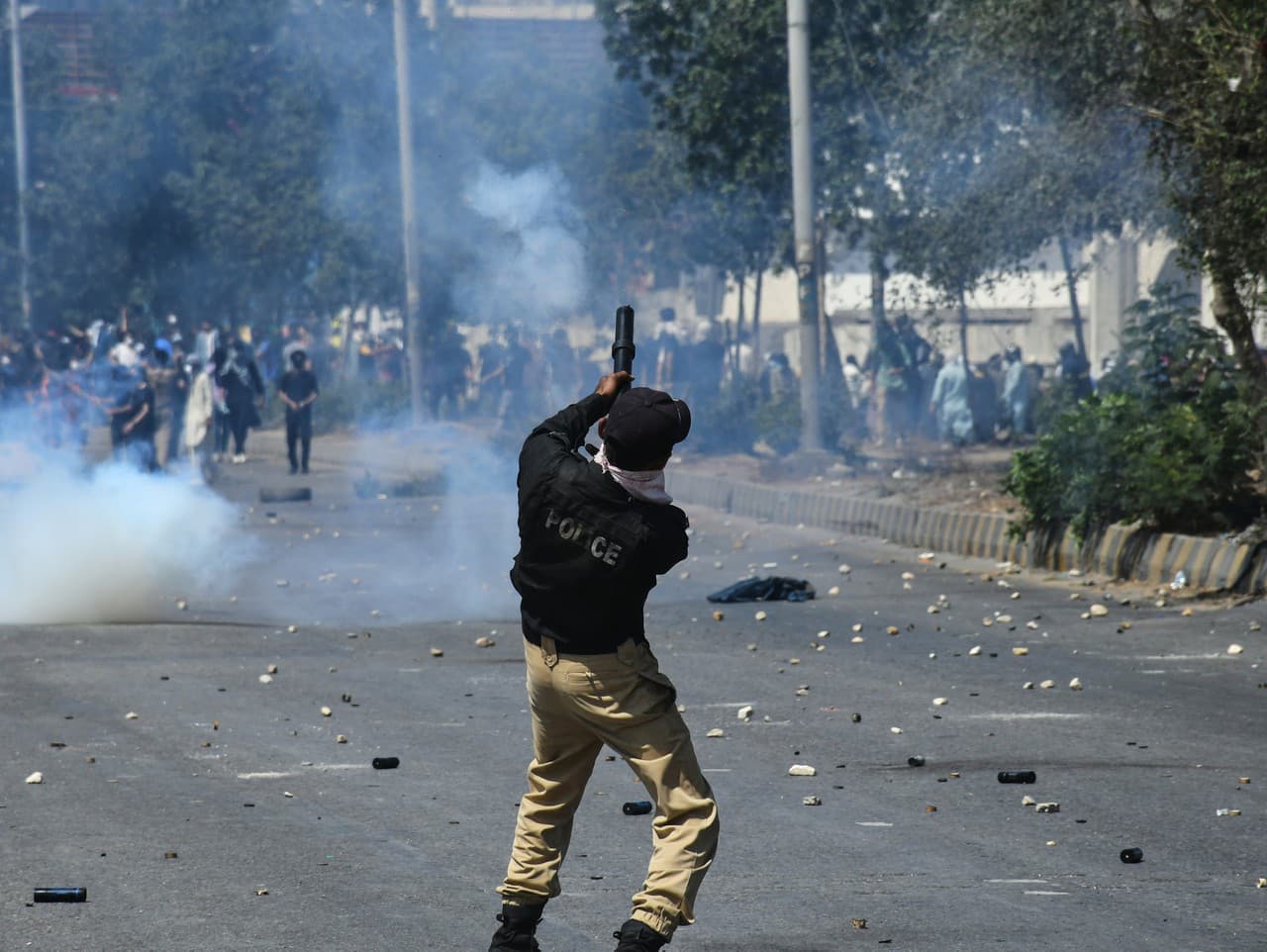 Francúzsko, Británia a Nemecko zvažujú akciu proti Iránu