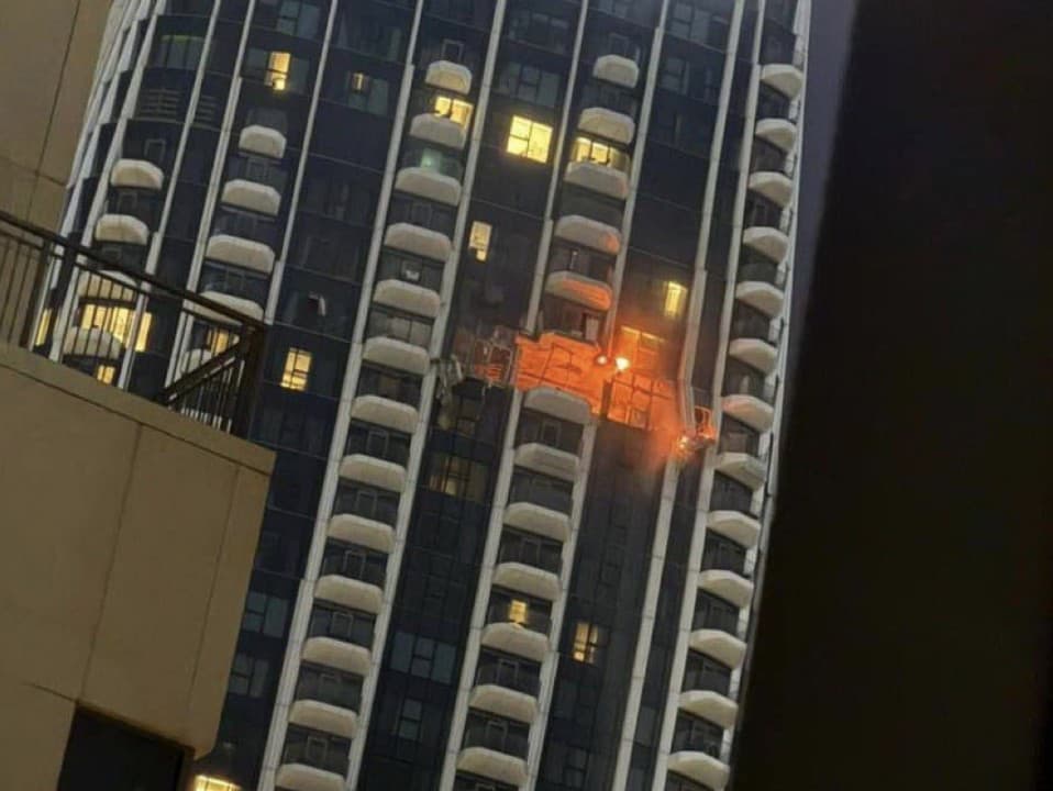 Irán hlási dronový útok v Dubaji: Cieľom bola budova s vojakmi USA