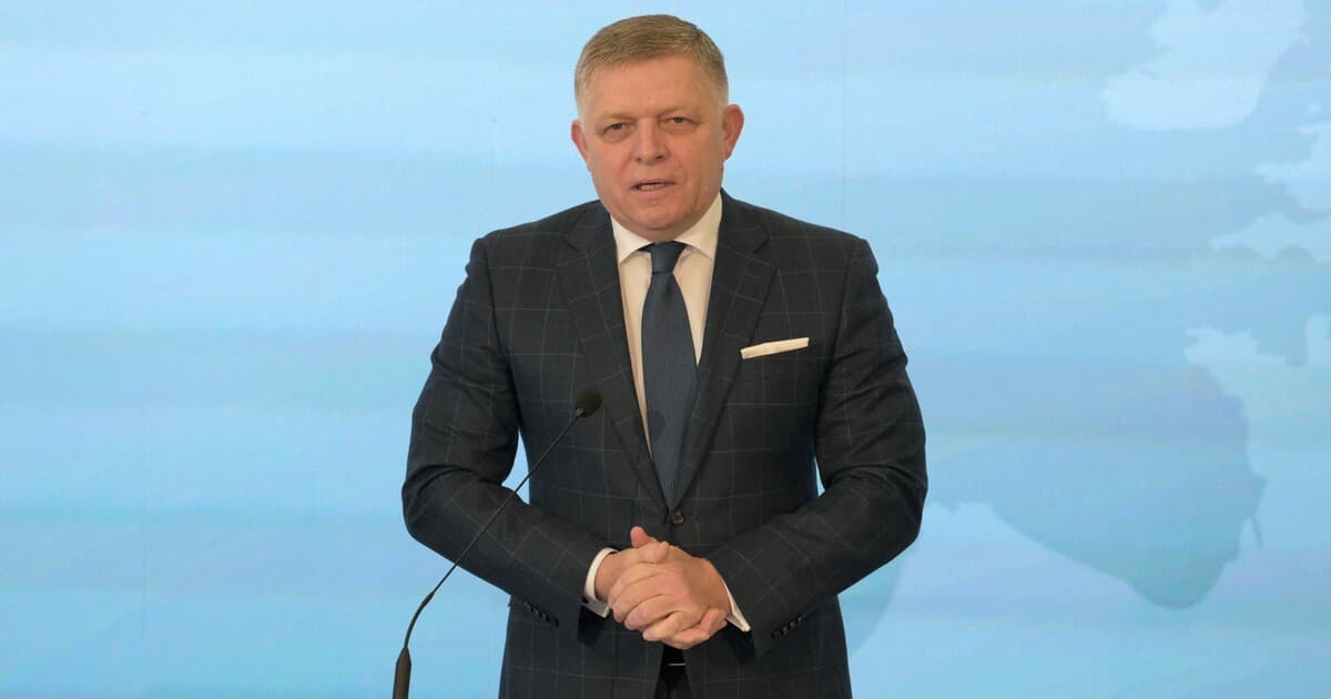 Gröhling podal trestné oznámenie na Fica za vlastizradu