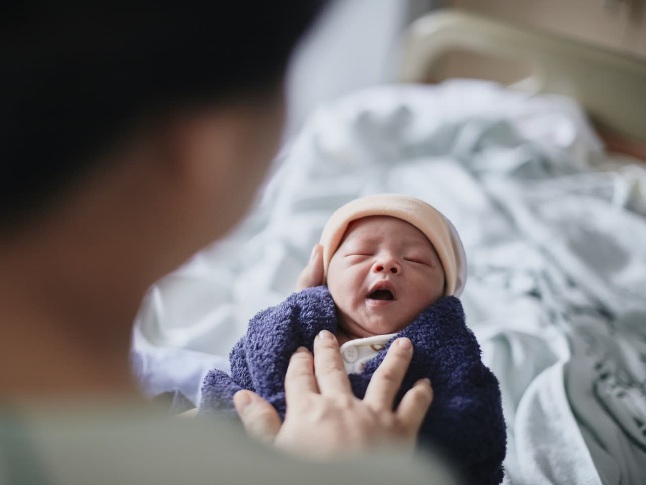 Fascinujúci pohľad bábätiek po narodení: Rodičia sú v šoku