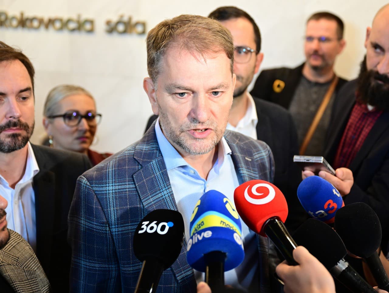 Opozičné strany plánujú protesty 17. novembra, Matovič žiada o spoluprácu