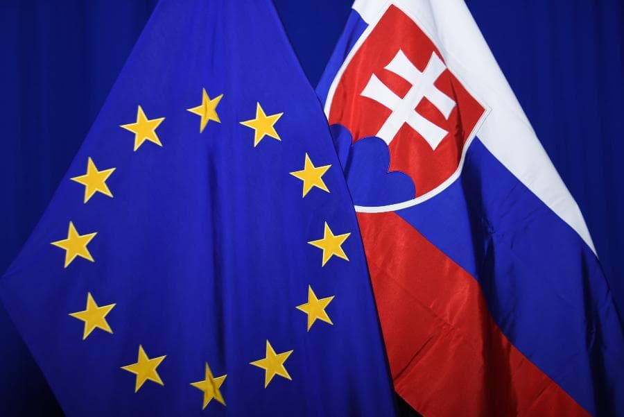 Európska komisia žiada Slovensko o vysvetlenie po schválení reformy